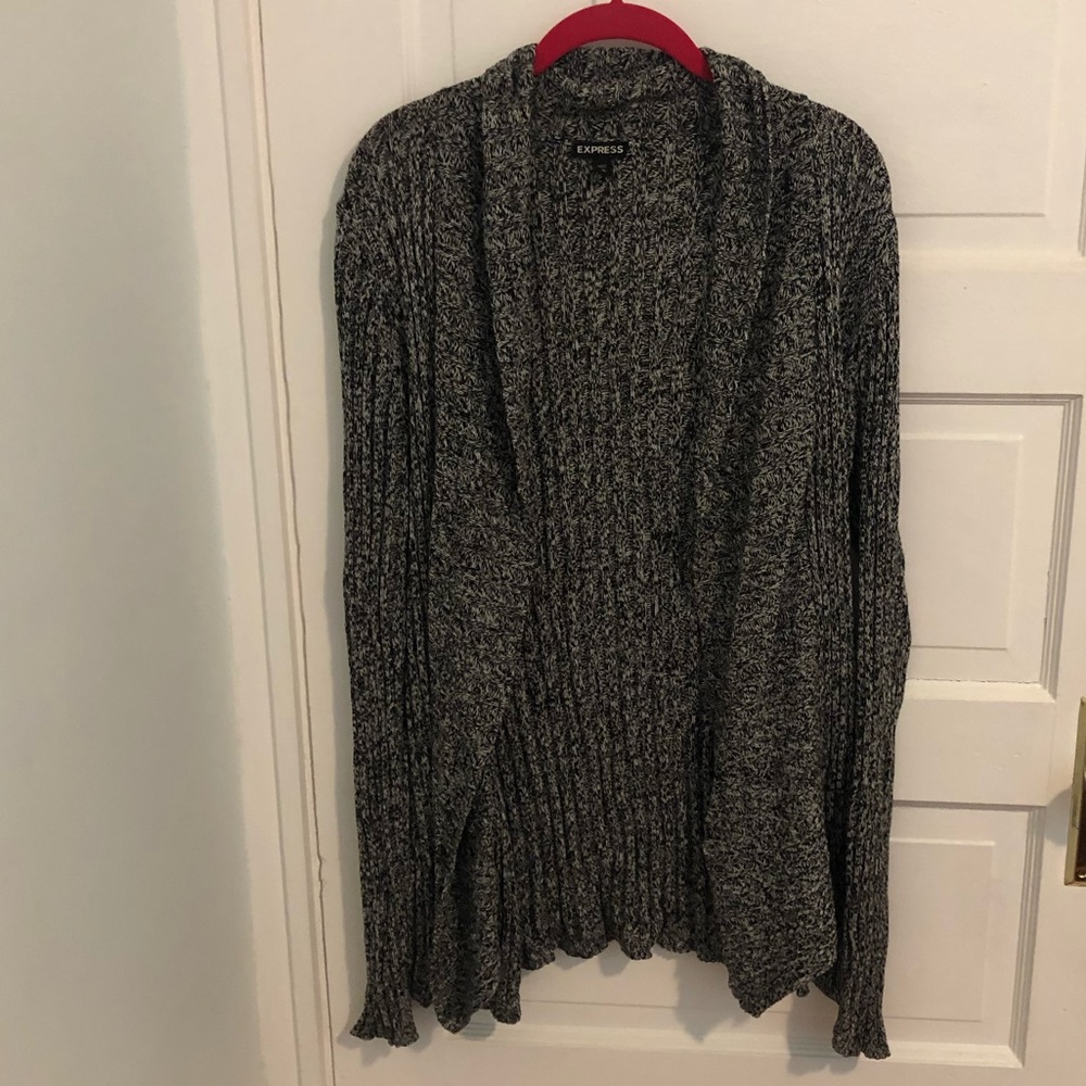 SALE⚡️White & Black Express Sweater